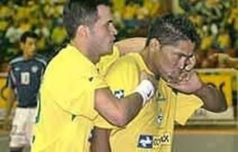 Ex-astro da Seleção Brasileira de Futsal sofre AVC e segue internado em UTI no RS