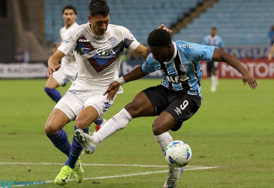 Grêmio empata com Godoy Cruz e adia classificação direta na Sul-Americana