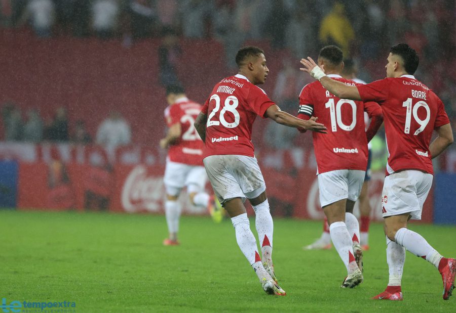 Vitória de virada! Inter bate o Bahia e avança às oitavas da Libertadores
