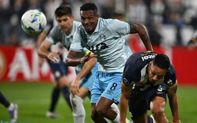 Grêmio vive noite desastrosa no Peru e escancara fragilidade do elenco.
