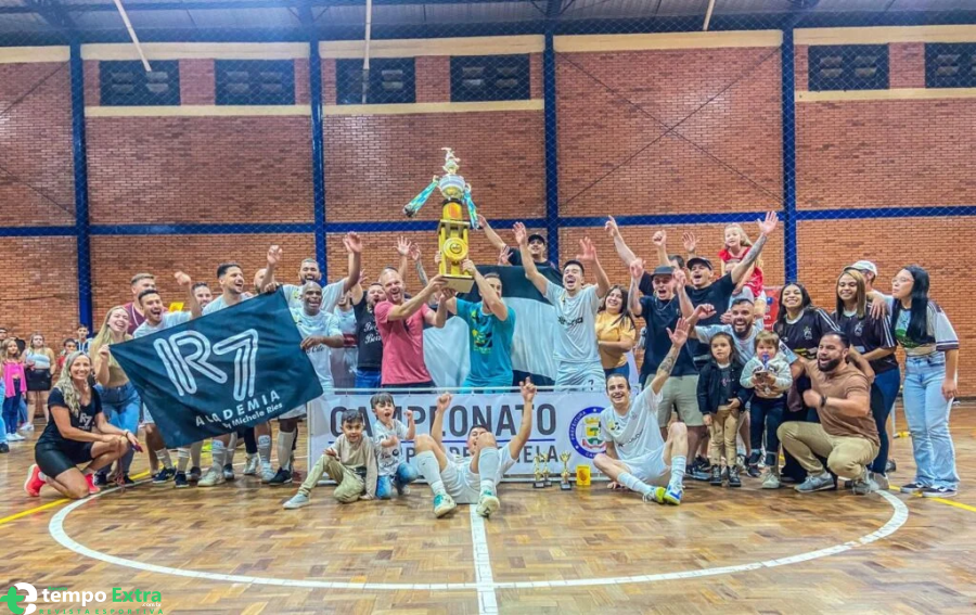 Bola 8/R7 domina a decisão e leva a taça da Série Ouro de Futsal em Canela