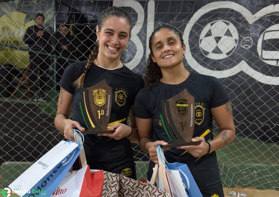 Canelense Roberta Steffens conquista título nacional de futevôlei em Curitiba